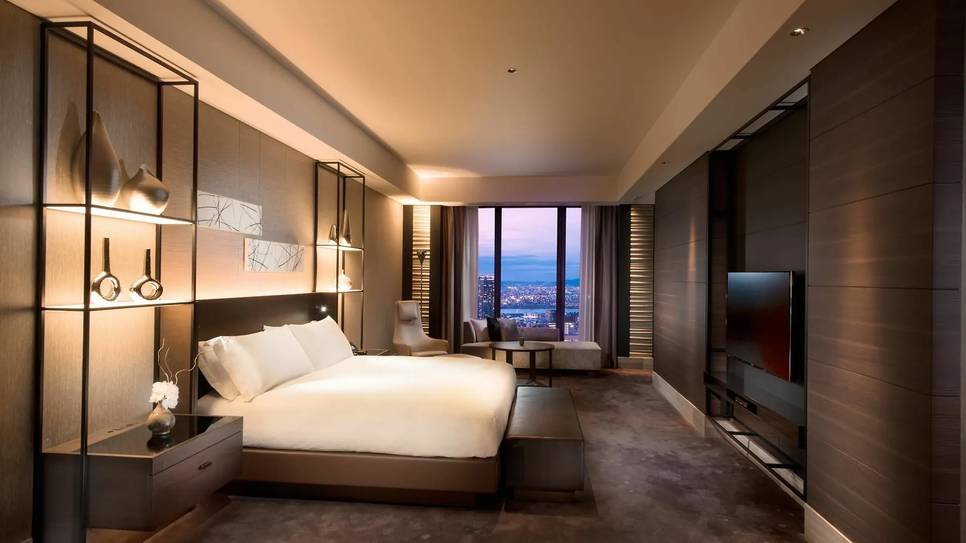 Hotel Conrad Osaka